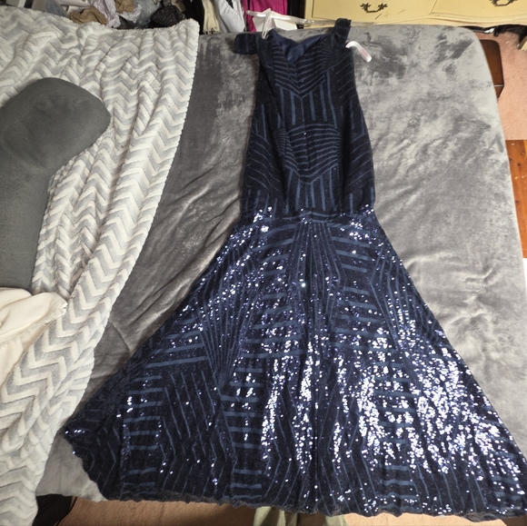 JJ's House navy sequin mermaid gown - Picture 7 of 8